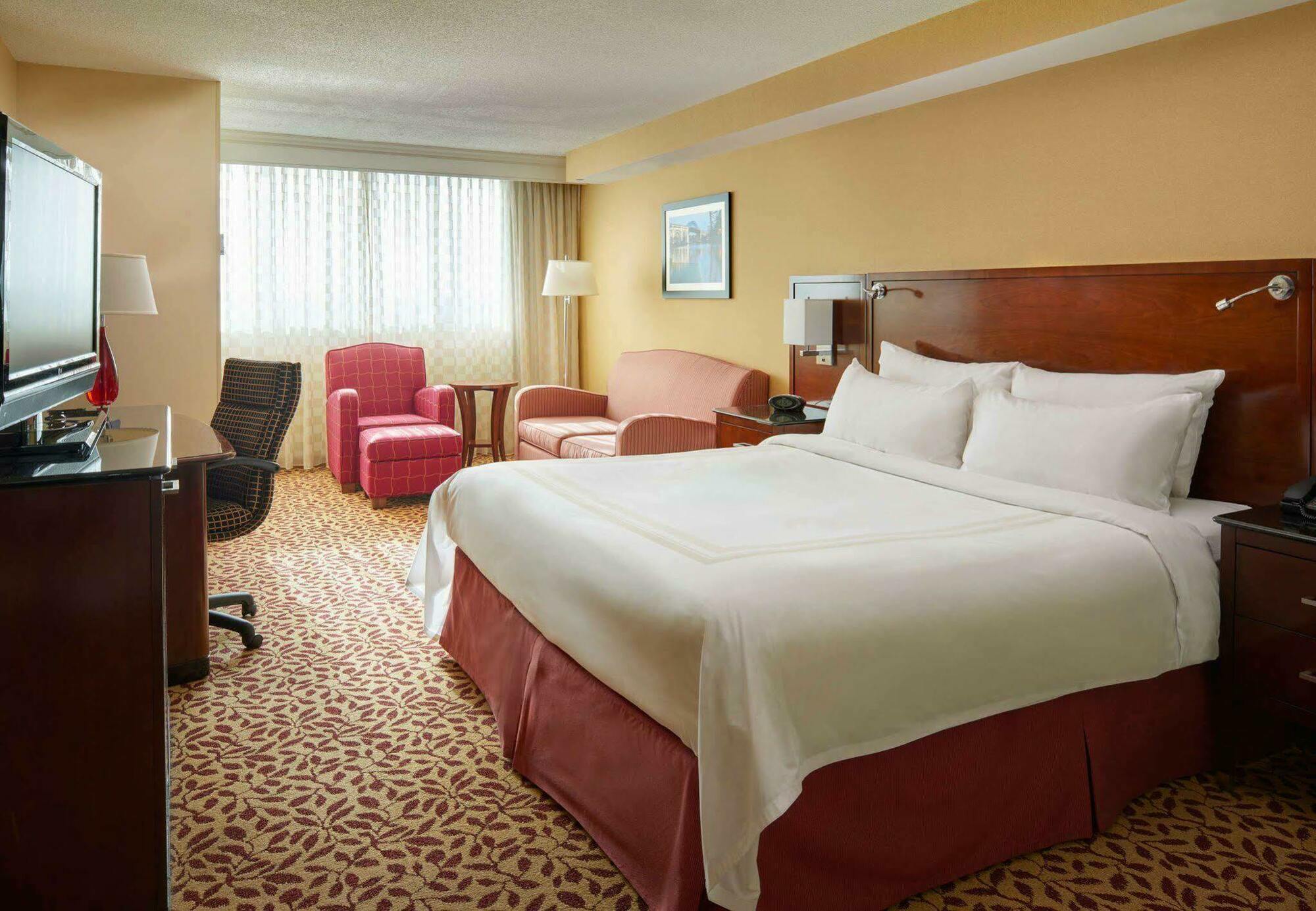 Hotel Wyndham Cleveland Airport Esterno foto